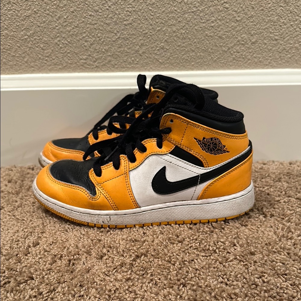Nike Air Jordan Mid Sneakers - Black/White/Yellow